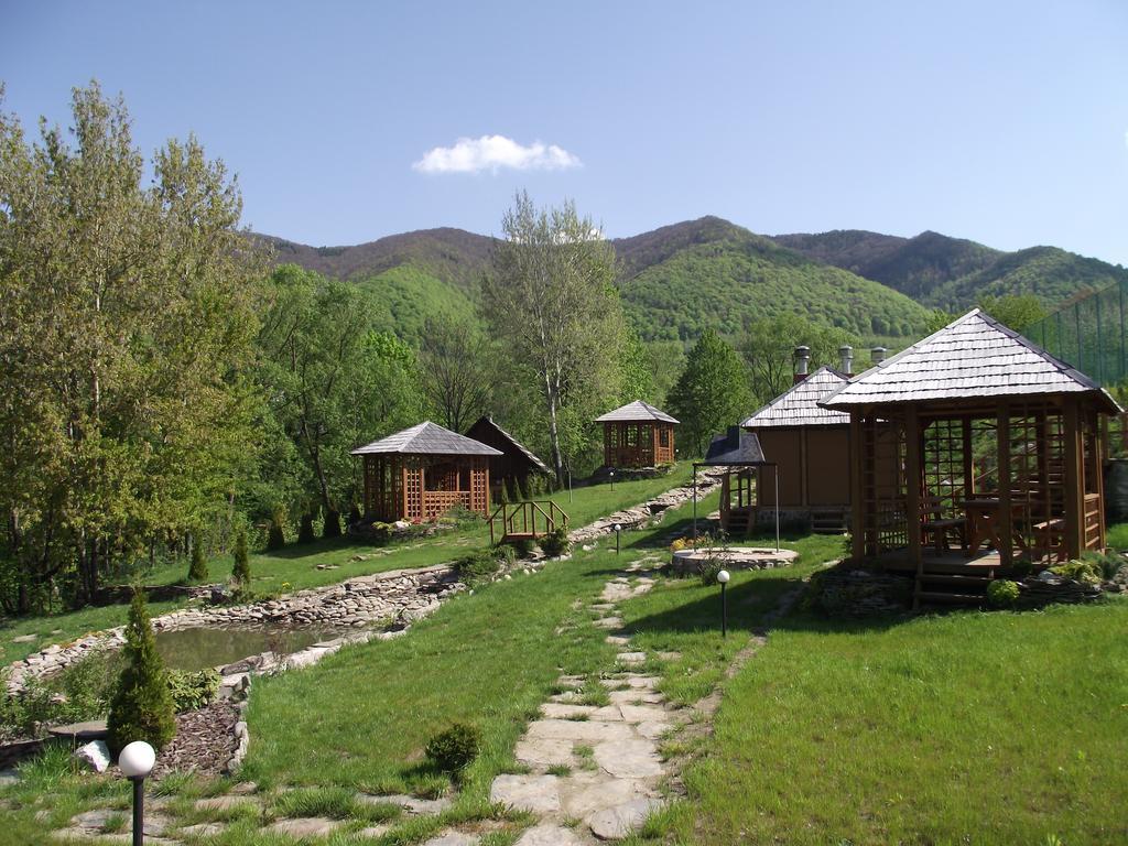 Spa Hotel Zoryani Karpaty Vyshka Extérieur photo
