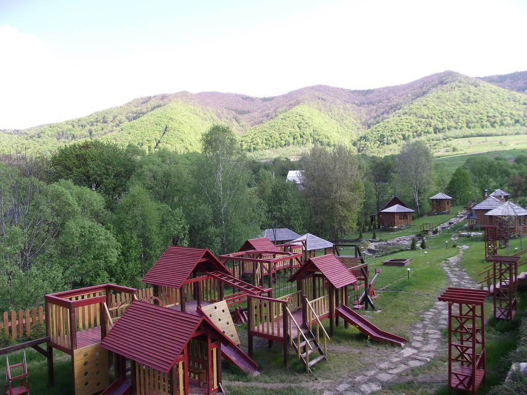 Spa Hotel Zoryani Karpaty Vyshka Extérieur photo